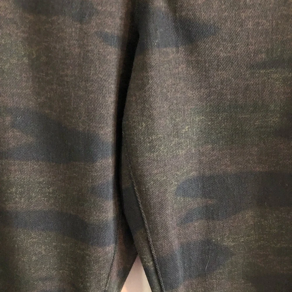 $6❤️Bundled Time and Tru Pants - Picture 5 of 9